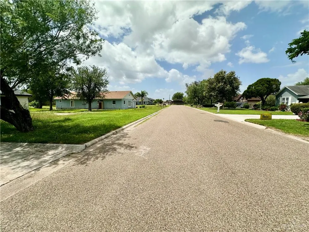 406 10th Street Donna, TX 78537