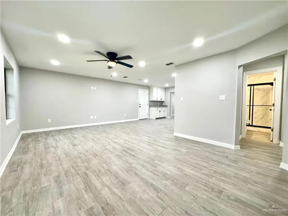 406 10th Street Donna, TX 78537
