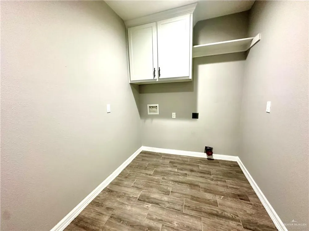 406 10th Street Donna, TX 78537