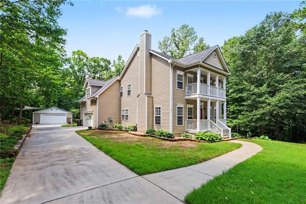 21 Blaze Court Palmetto, GA 30268