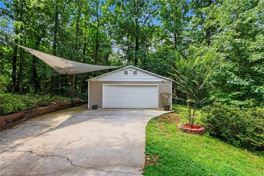 21 Blaze Court Palmetto, GA 30268
