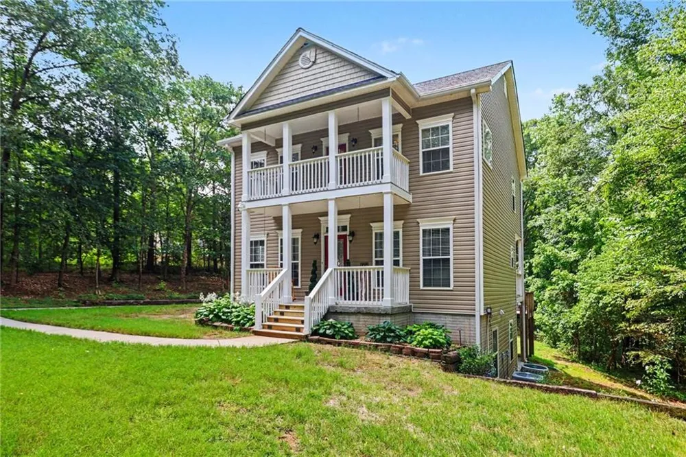 21 Blaze Court Palmetto, GA 30268