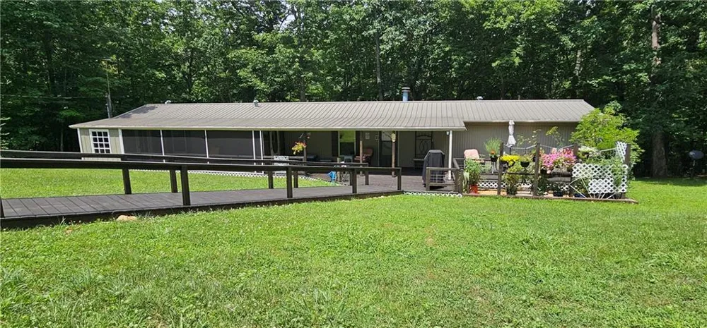 567 Dale Trail Menlo, GA 30731