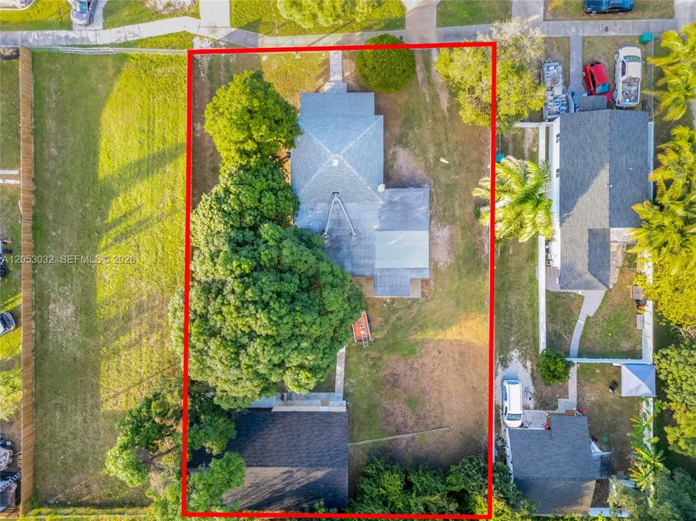 559 NW 2nd St Florida City, FL 33034