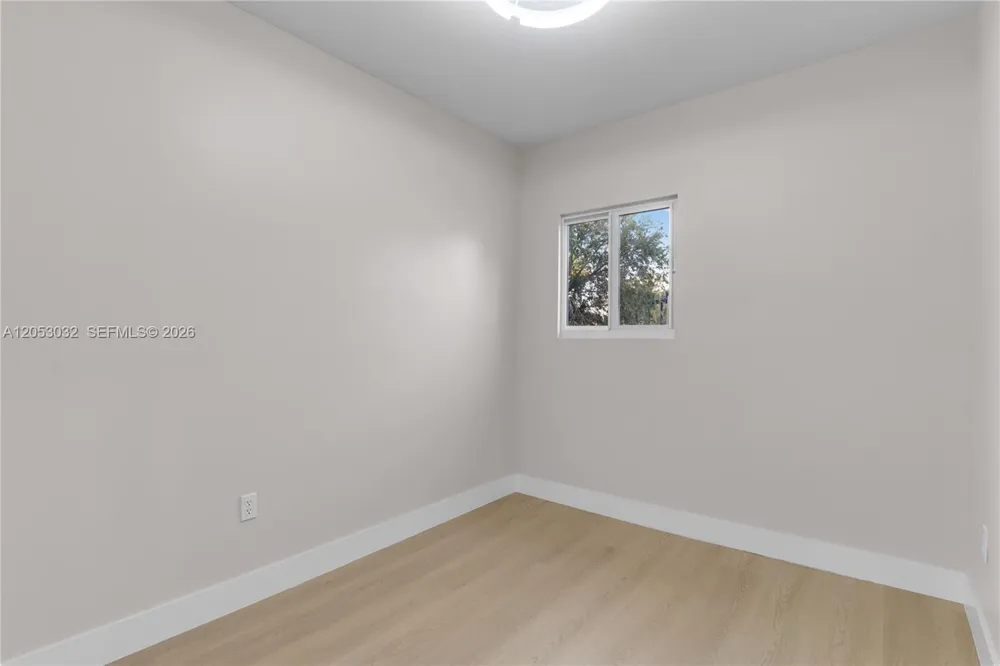 559 NW 2nd St Florida City, FL 33034