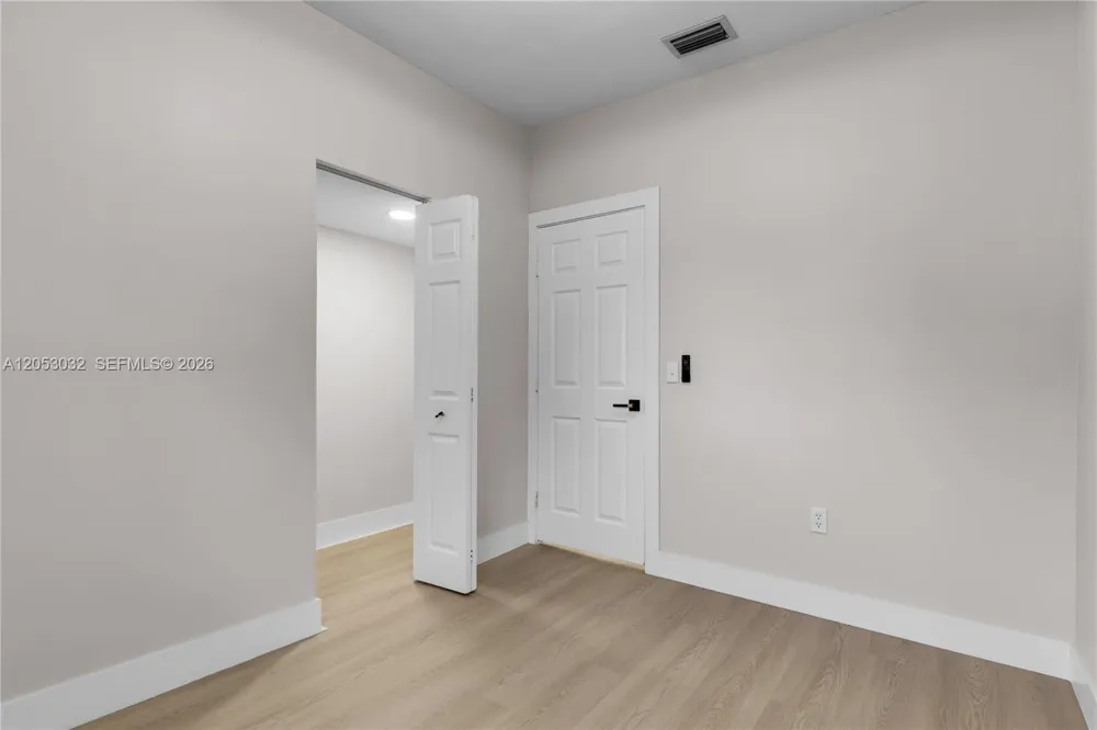 559 NW 2nd St Florida City, FL 33034