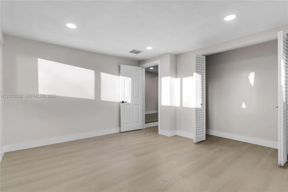 559 NW 2nd St Florida City, FL 33034