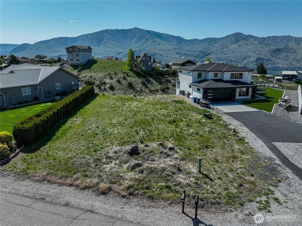 212 Stehekin Way Chelan, WA 98816