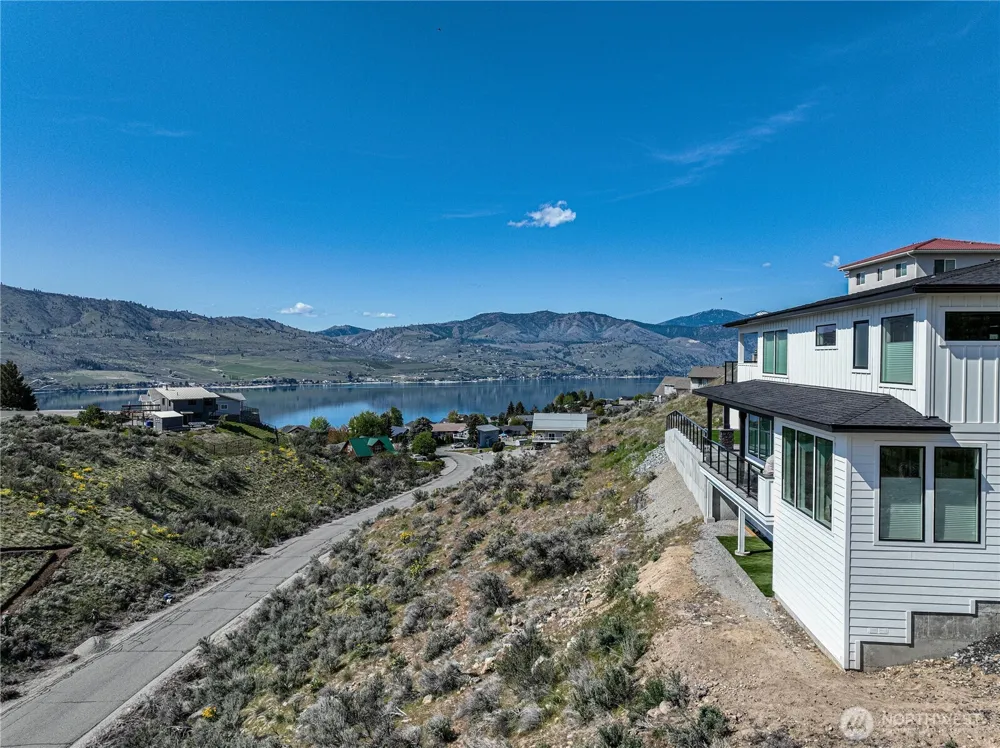 212 Stehekin Way Chelan, WA 98816