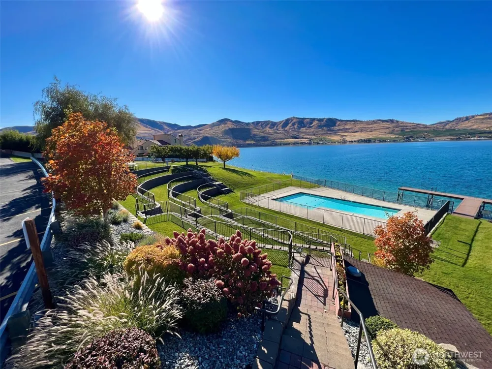 212 Stehekin Way Chelan, WA 98816