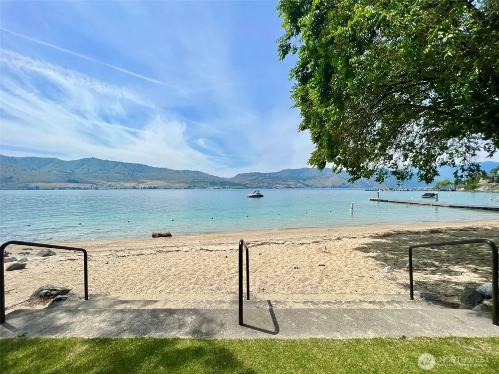 212 Stehekin Way Chelan, WA 98816