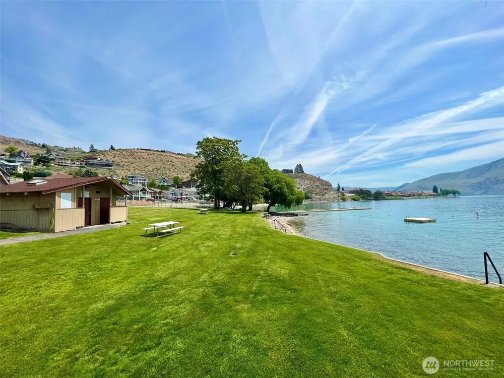 212 Stehekin Way Chelan, WA 98816
