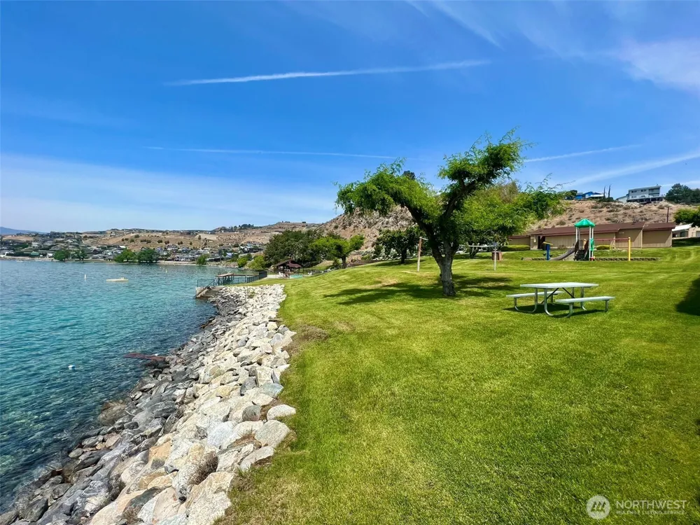 212 Stehekin Way Chelan, WA 98816