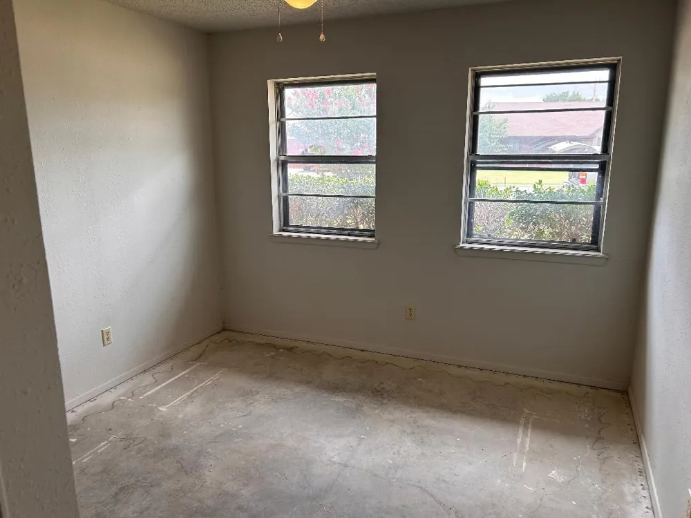 1707 15th Street Mineral Wells, TX 76067