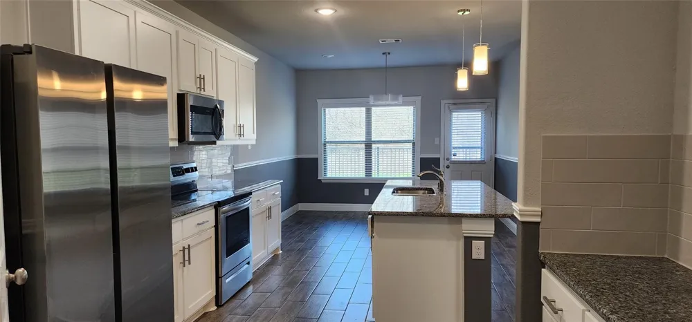 702 Amber Greenville, TX 75042