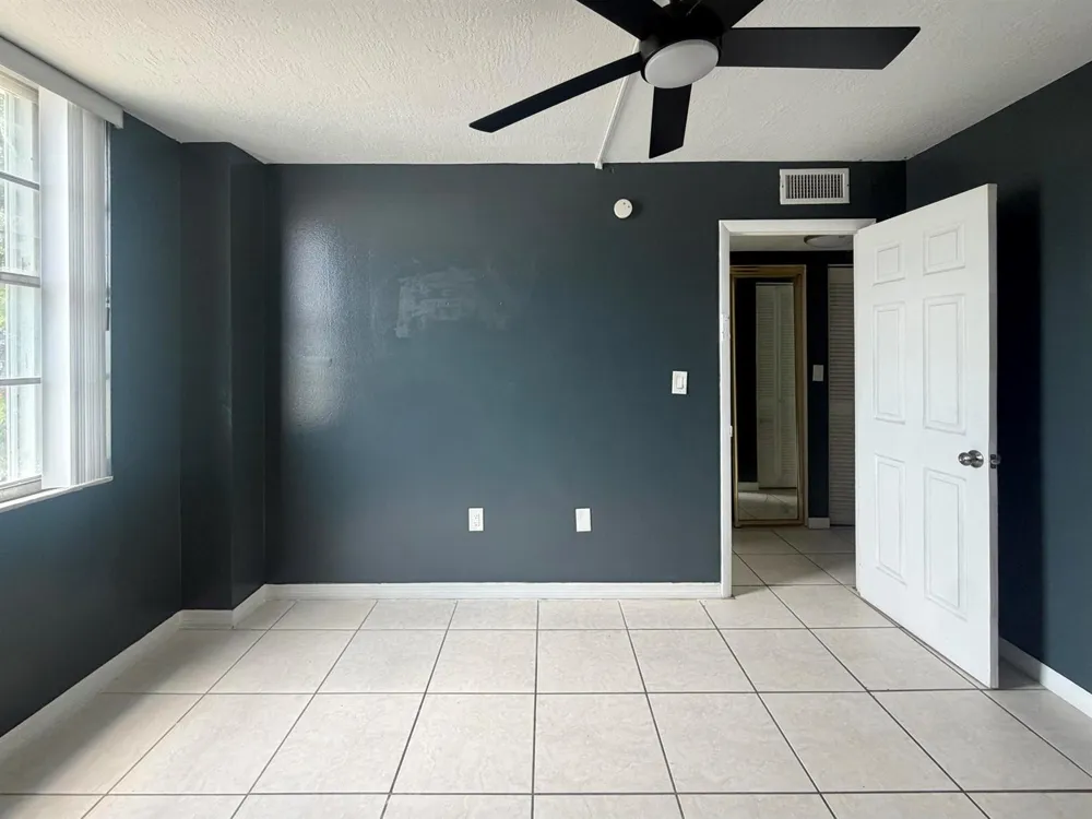 15600 NW 7TH AVENUE #303 Miami, FL 33169
