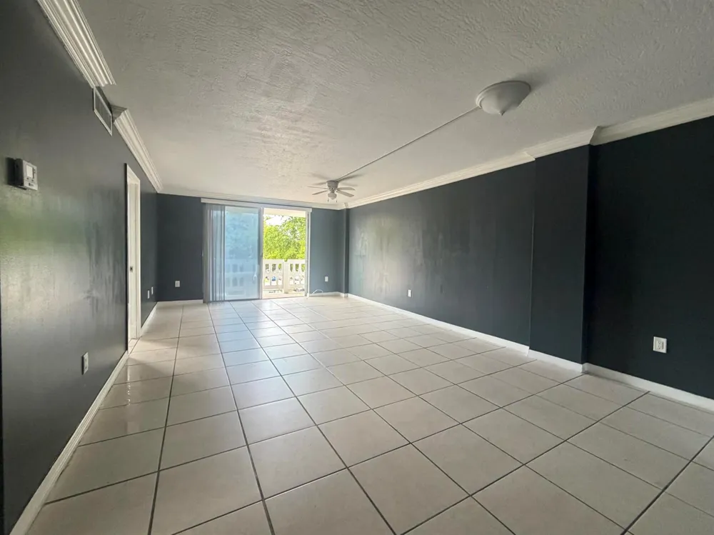 15600 NW 7TH AVENUE #303 Miami, FL 33169