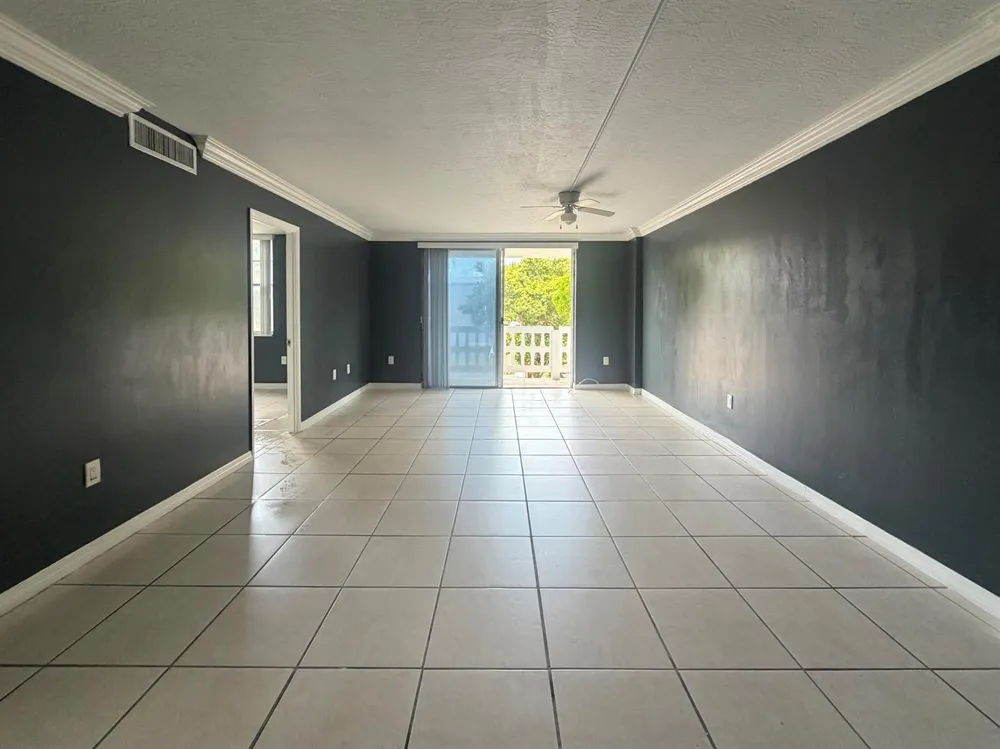 15600 NW 7TH AVENUE #303 Miami, FL 33169