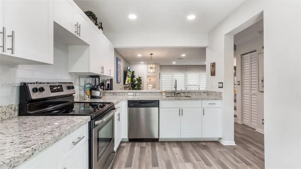 785 Crystal Lake Dr #785 Deerfield Beach, FL 33064