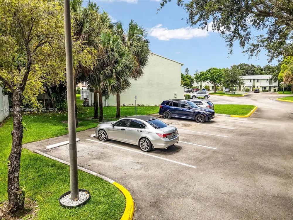 785 Crystal Lake Dr #785 Deerfield Beach, FL 33064