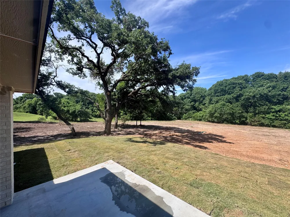 5025 Glenoaks Court Weatherford, TX 76088