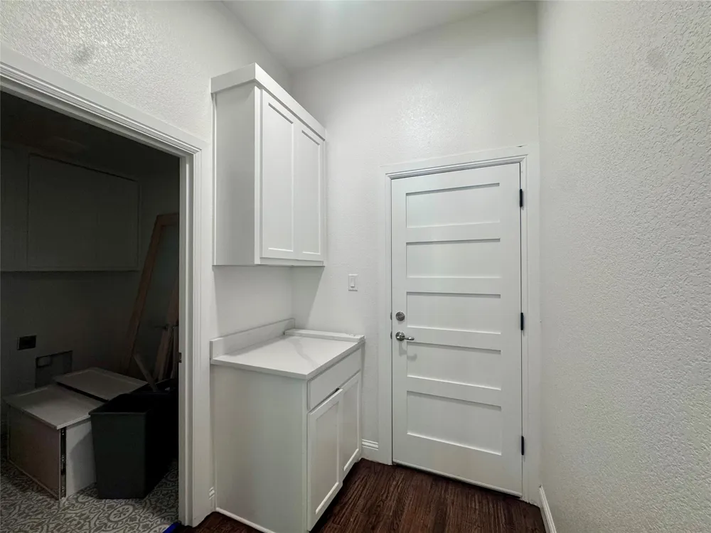 5025 Glenoaks Court Weatherford, TX 76088