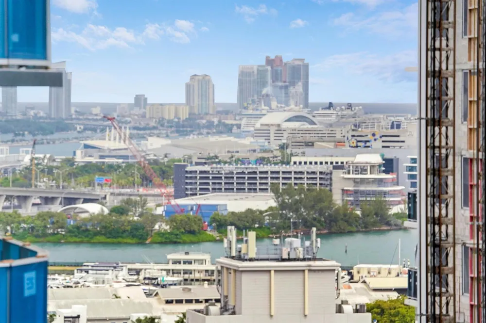 601 MIAMI AVENUE #2107 Miami, FL 33136