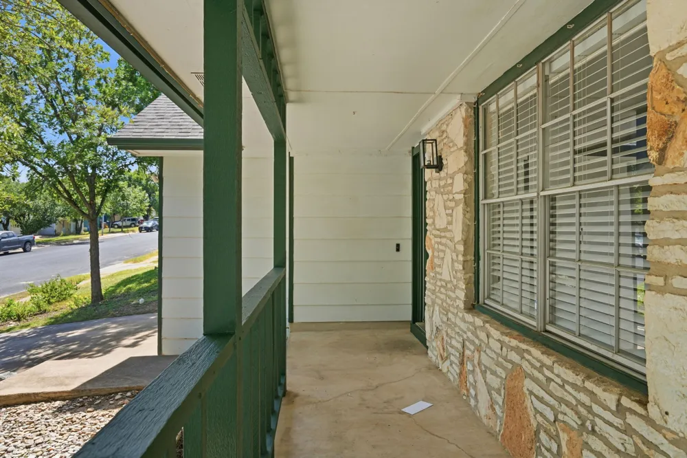 8400 Spring Valley Drive Austin, TX 78736