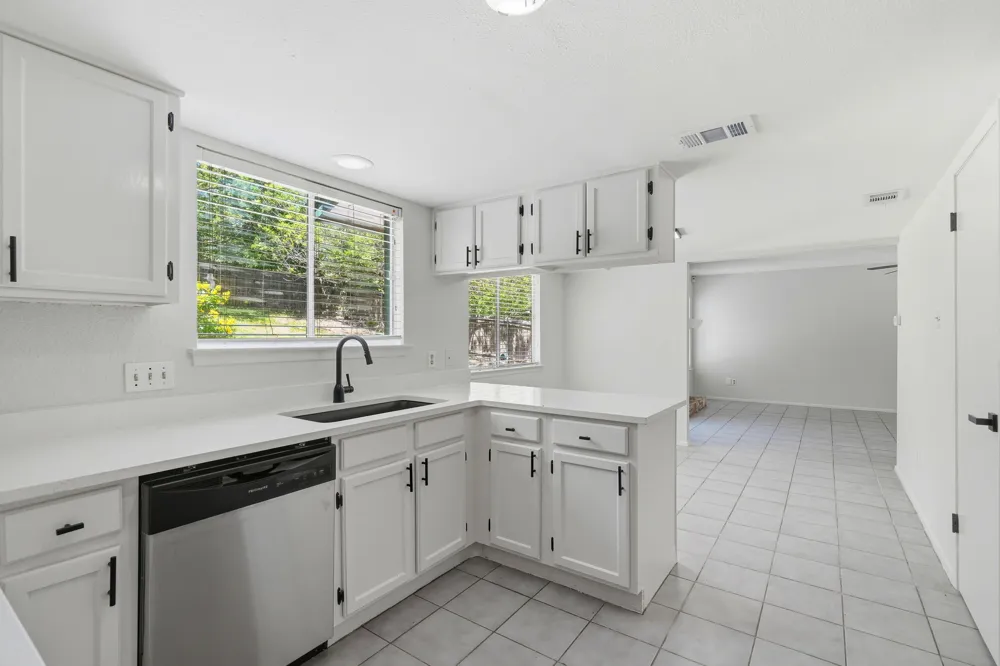 8400 Spring Valley Drive Austin, TX 78736