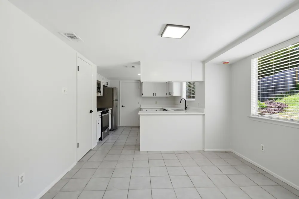 8400 Spring Valley Drive Austin, TX 78736