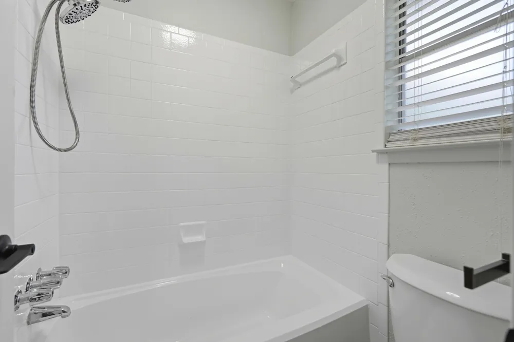 8400 Spring Valley Drive Austin, TX 78736