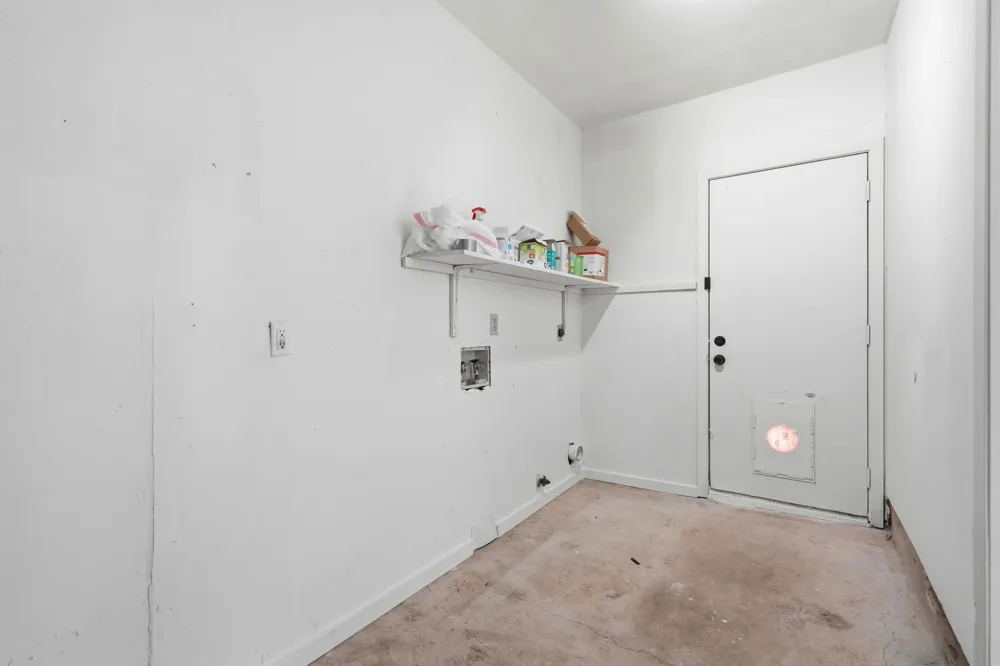 8400 Spring Valley Drive Austin, TX 78736