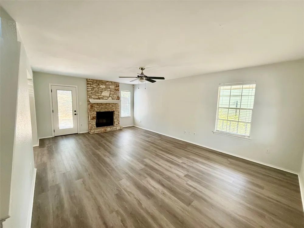 8400 Spring Valley Drive Austin, TX 78736