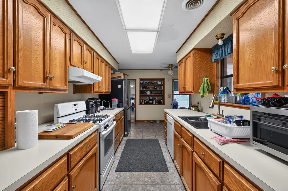 2211 Fisher Street Goldthwaite, TX 76844