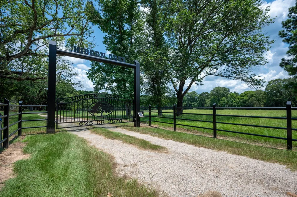 625 County Road 2570 Colmesneil, TX 75938