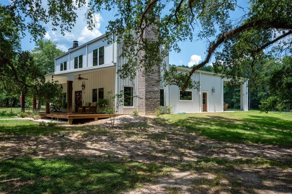 625 County Road 2570 Colmesneil, TX 75938