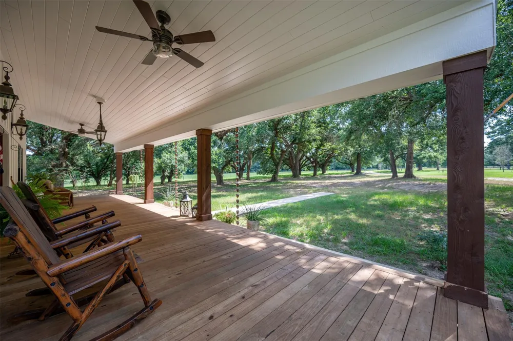 625 County Road 2570 Colmesneil, TX 75938