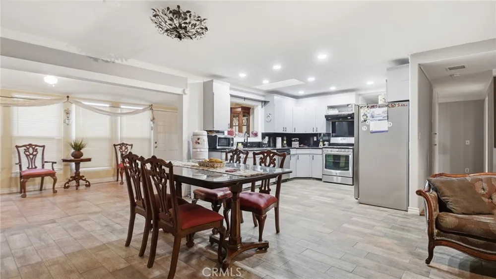 1180 Amberwood Hemet, CA 92543