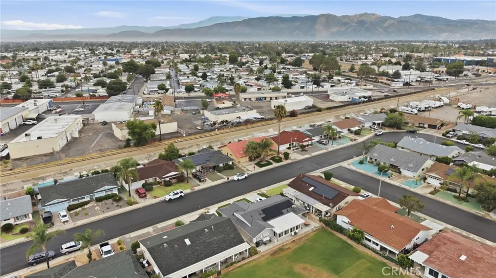 1180 Amberwood Hemet, CA 92543