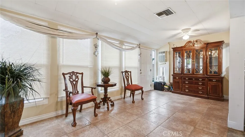 1180 Amberwood Hemet, CA 92543