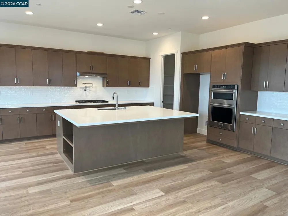 16150 Cartman Court Lathrop, CA 95330