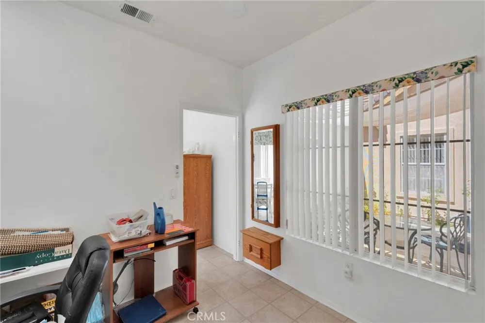 19591 Rolling Green Apple Valley, CA 92308