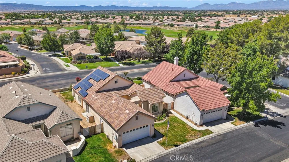 19591 Rolling Green Apple Valley, CA 92308