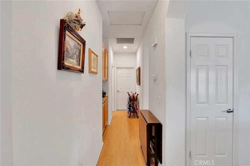 19591 Rolling Green Apple Valley, CA 92308