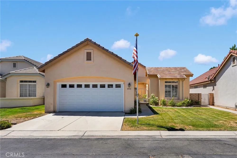 19591 Rolling Green Apple Valley, CA 92308