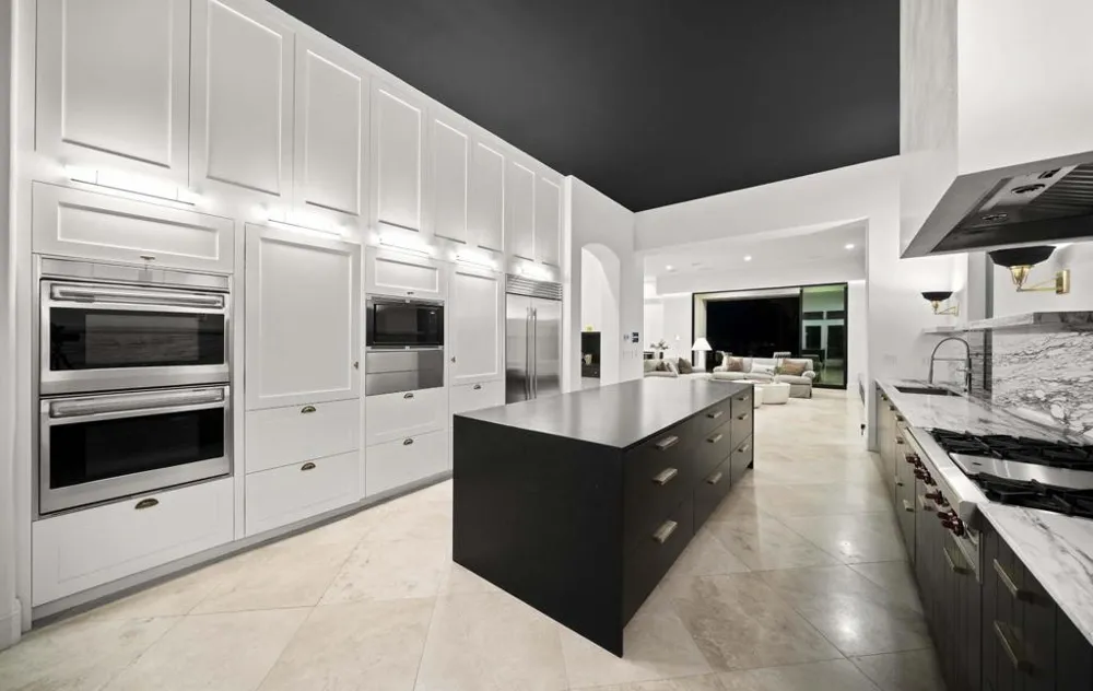 76063 Via Chianti Indian Wells, CA 92210