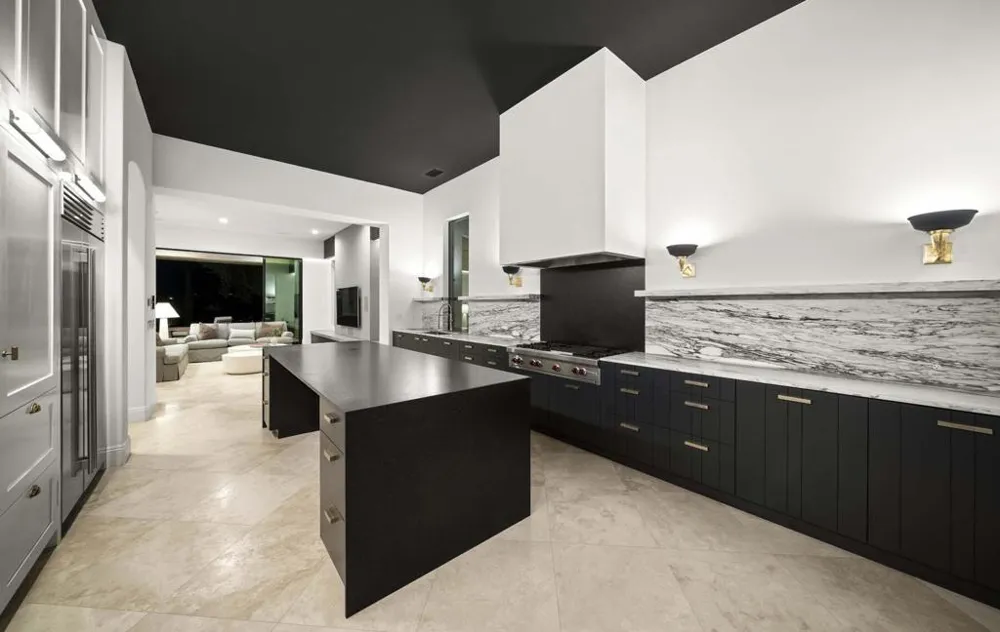 76063 Via Chianti Indian Wells, CA 92210