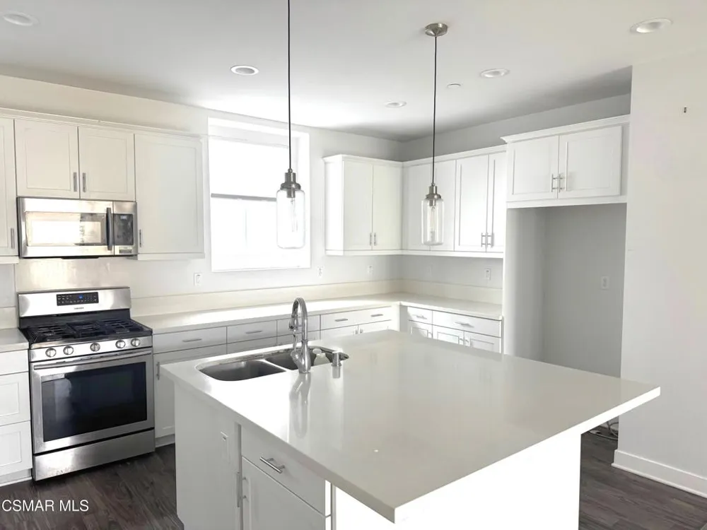 8314 Peyton Way West Hills, CA 91304