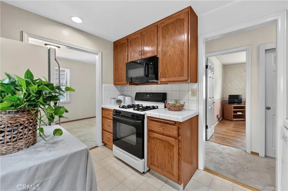 1700 W Ash Fullerton, CA 92833