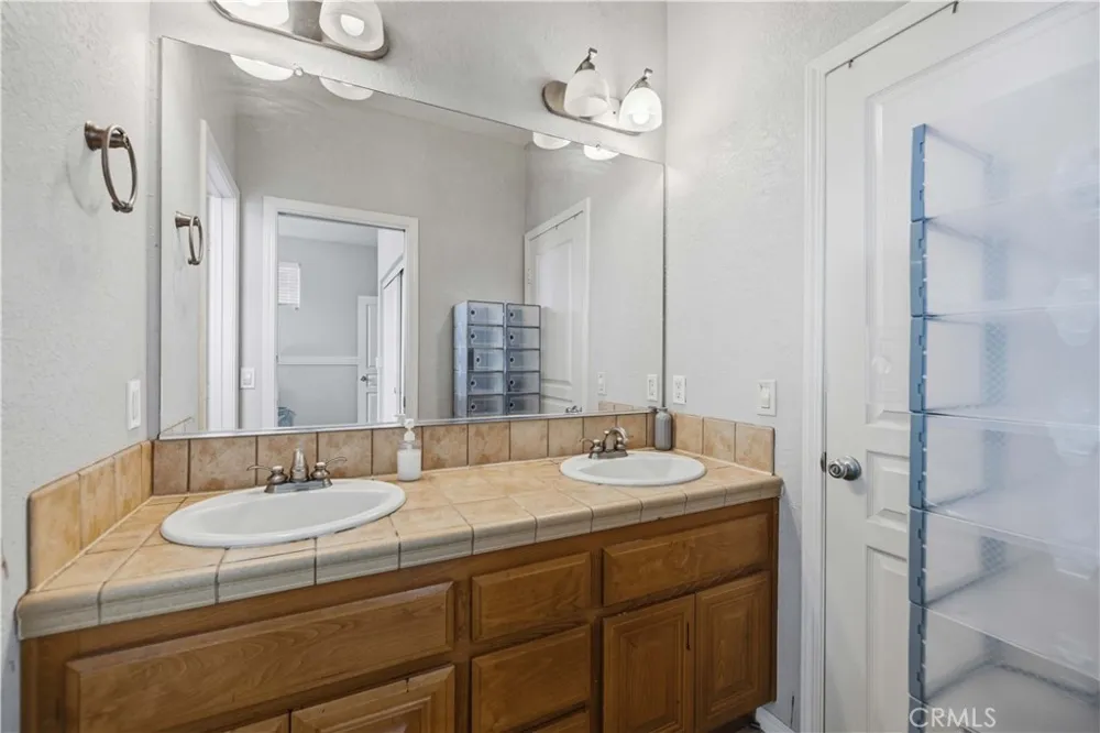 3031 Desert Moon Avenue Rosamond, CA 93560